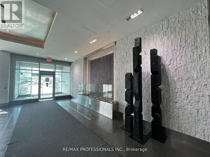 Property Photo:  55 Speers Road 708  ON L6K 0H9 