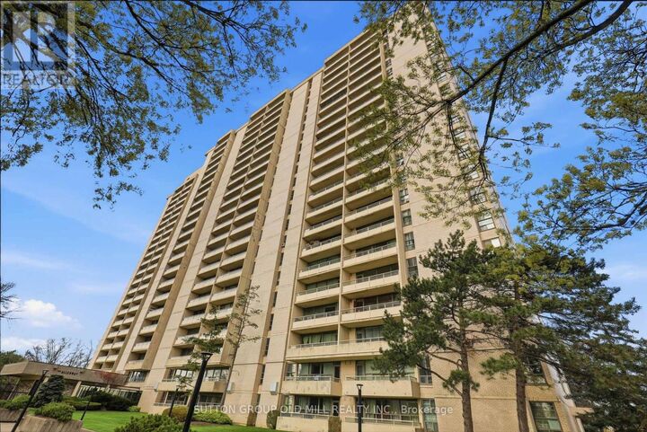 Property Photo:  360 Ridelle Avenue 1801  ON M6B 1K1 