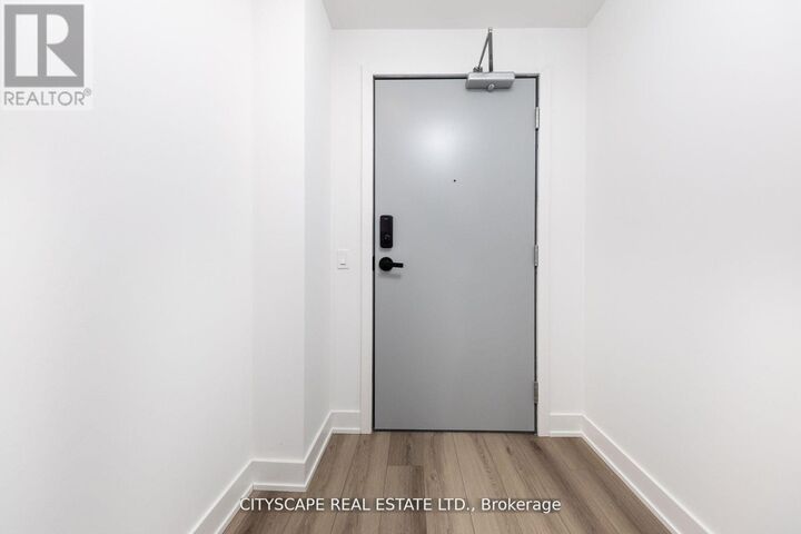 Property Photo:  758 Dovercourt Road West 805  ON M6H 1L8 