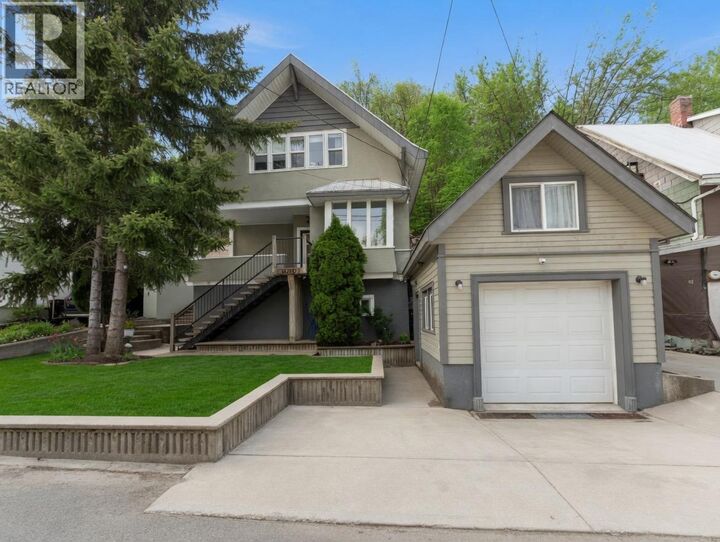 Property Photo: 2070 Riverside Avenue BC V1R 3Z4