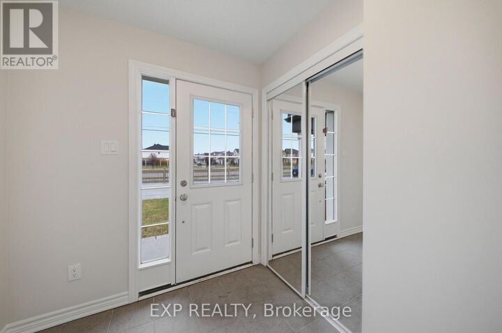 Property Photo:  359 Sweetfern Crescent  ON K4A 1A5 