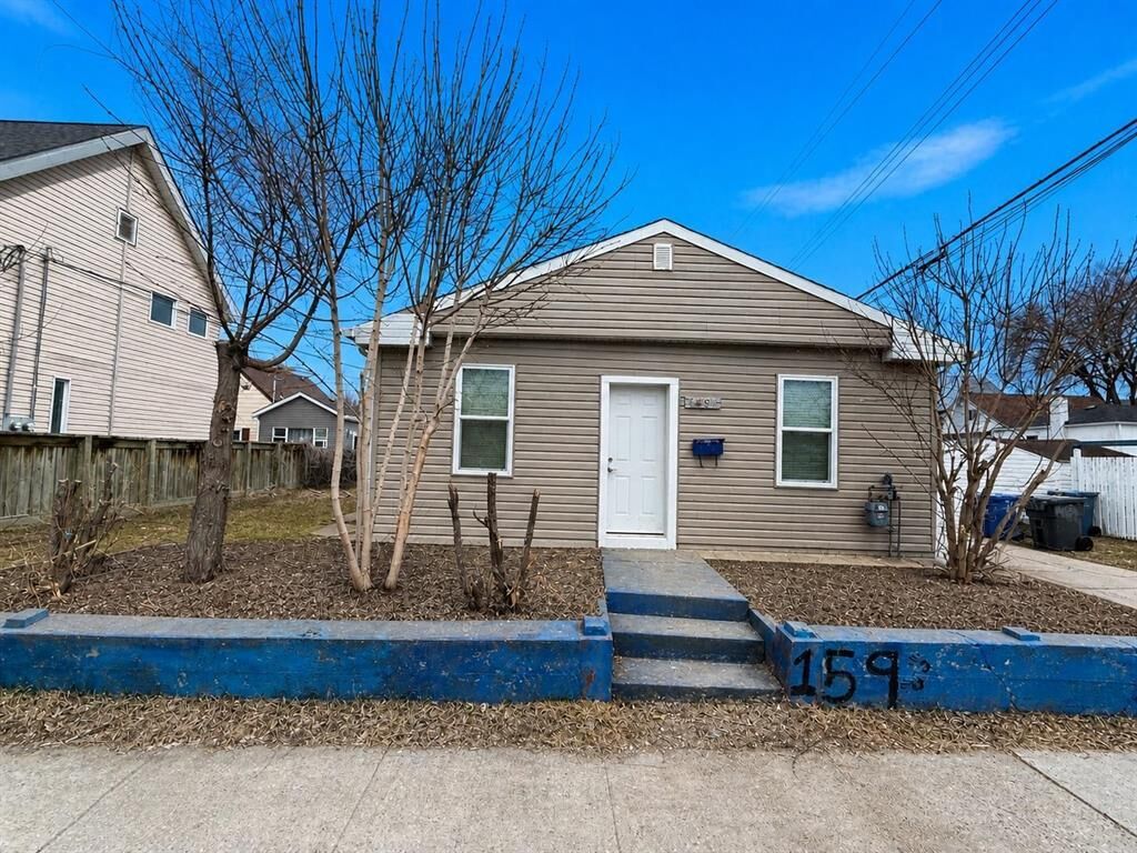 Property Photo:  159 Cecil Street  MB R3E 2Z1 
