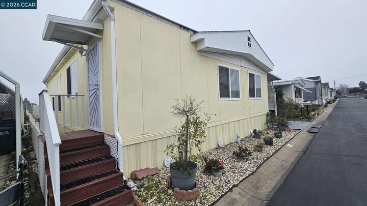 Property Photo:  123 Zartop  CA 94561 