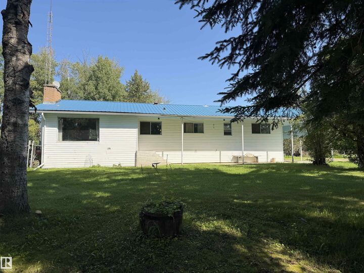 Property Photo: 8118 Hwy 620 AB T7A 2A1