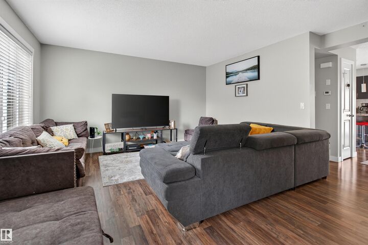 Property Photo:  7289 South Terwillegar Drive NW 31  AB T6R 0N5 