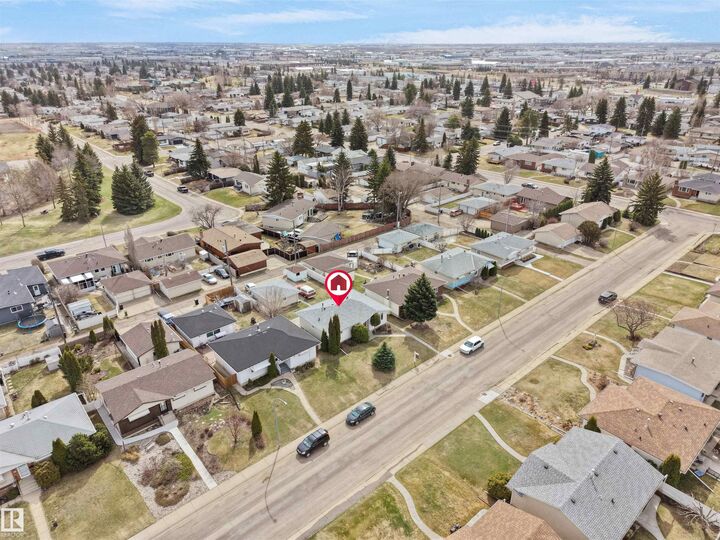 Property Photo:  8703 73 Street NW  AB T6B 1Z9 