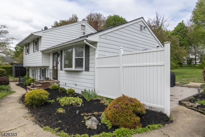 Property Photo:  33 Marudy Dr  NJ 08809 