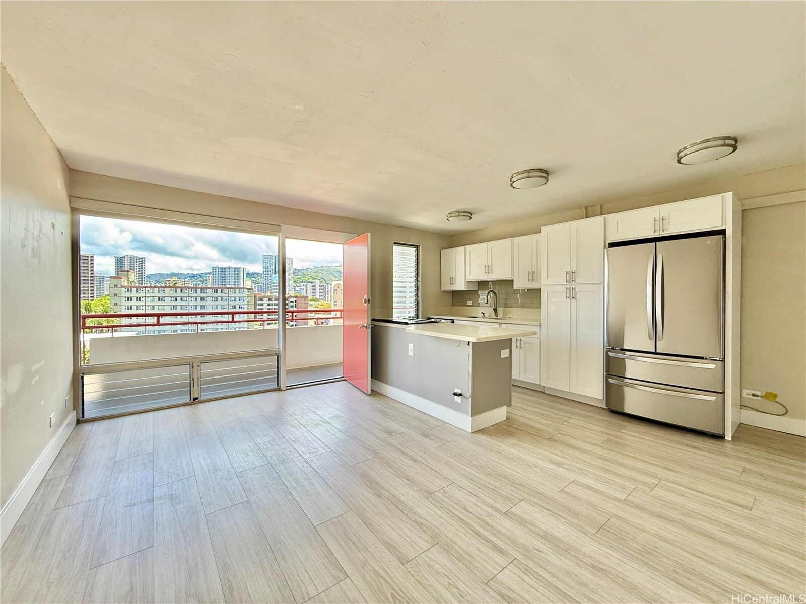 Property Photo: 1670 Kalakaua Avenue 802 HI 96826