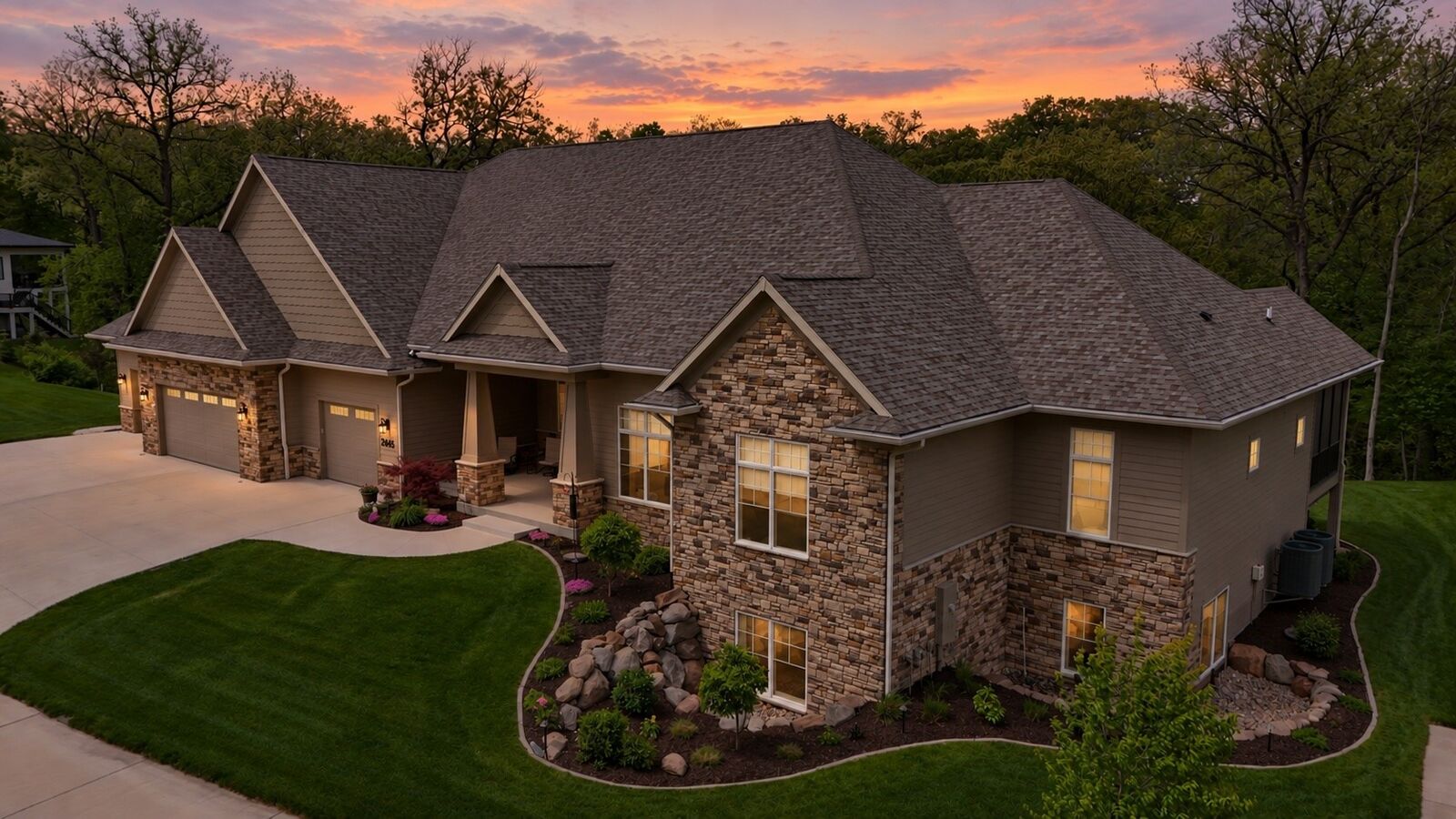 Property Photo: 6245 Enclave Lane IA 50131