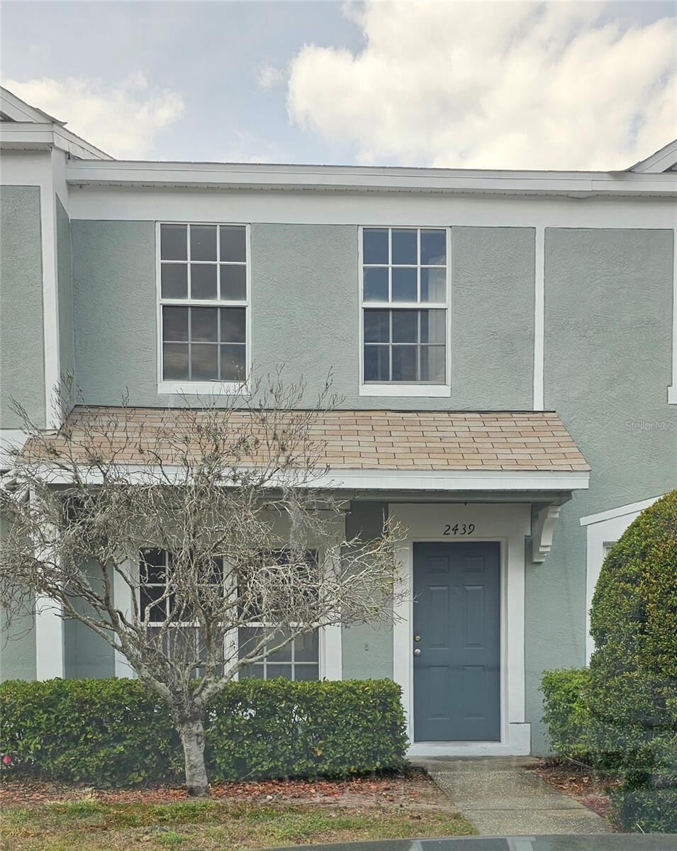 Property Photo:  