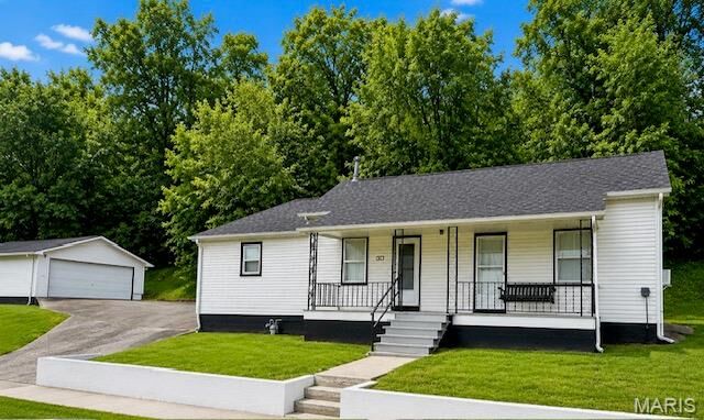 Property Photo:  207 N 1st Street  MO 63764 