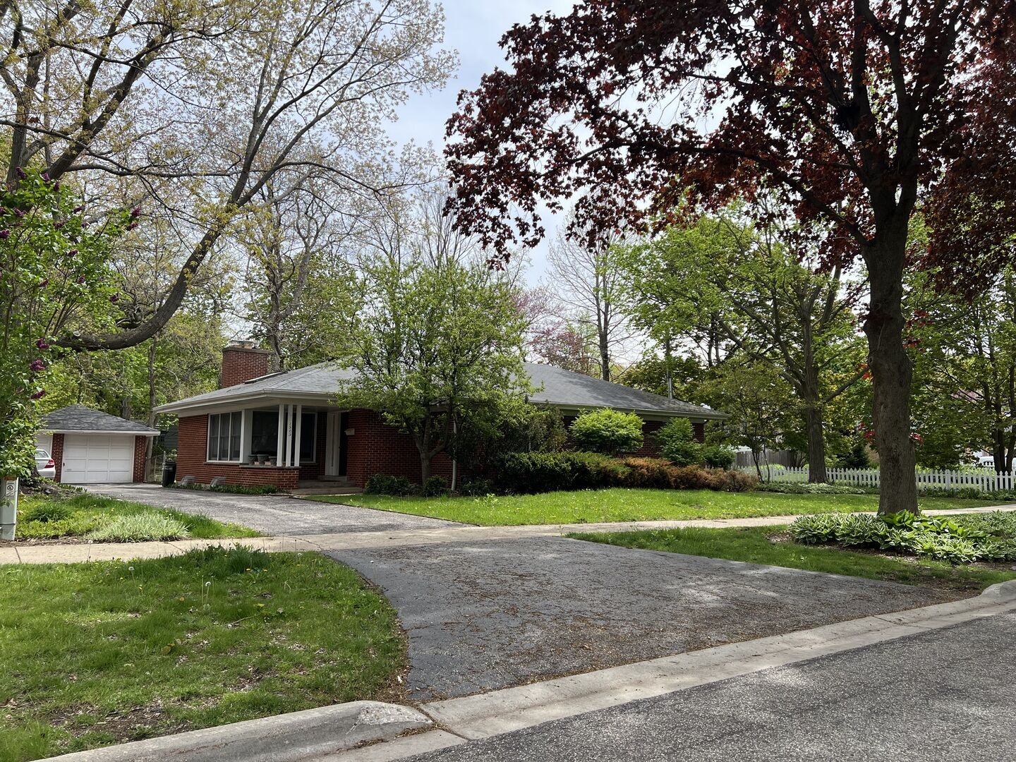 Property Photo:  1505 Willow Street  IL 60045 