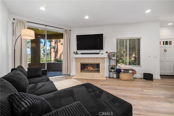 Property Photo:  43 Auburn Aisle 100  CA 92612 