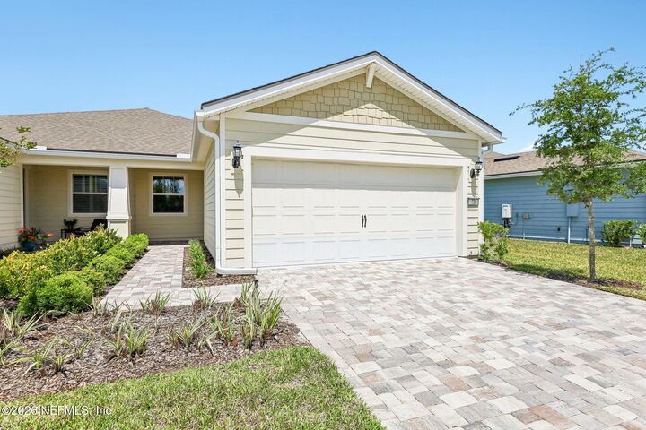 Property Photo:  73 Curved Bay Trail  FL 32081 