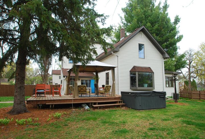 Property Photo:  518 Holcombe Street S  MN 55082 