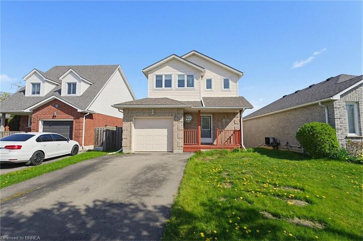 25 Anastasia Crescent — photo 1