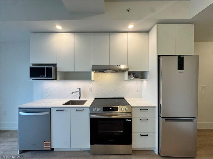 Property Photo:  206 King Street W 906  ON L8P 1A5 