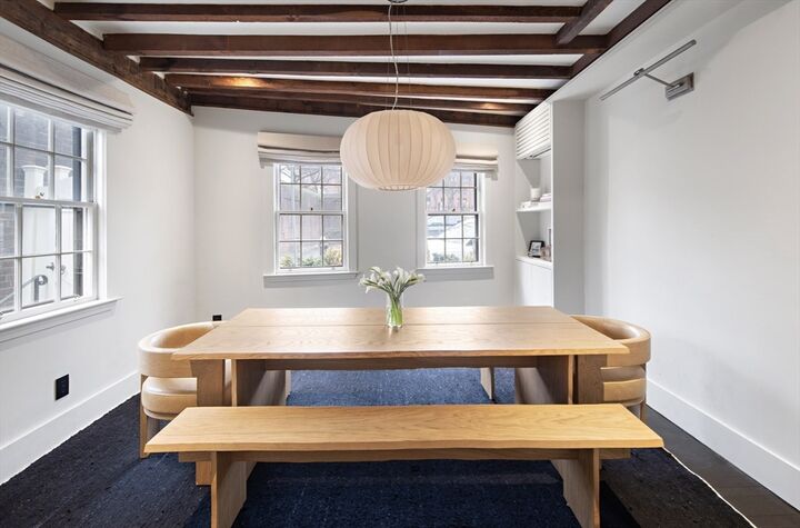 Property Photo:  25 Harvard Square  MA 02129 