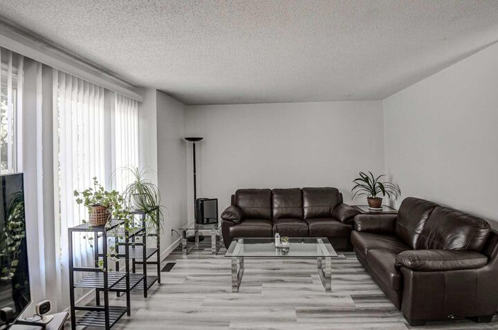 Property Photo:  184 Erin Croft Crescent SE  AB T2B 2V1 