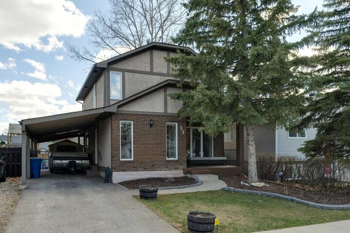 Property Photo:  33 Big Springs Crescent SE  AB T4A 1G5 