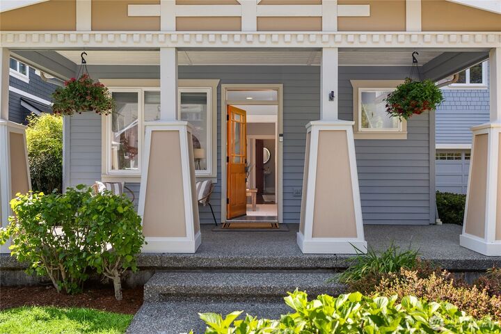 Property Photo:  9039  North Town Drive NE  WA 98110 