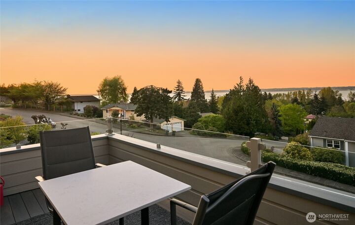 Property Photo:  220  Bayside Road  WA 98225 