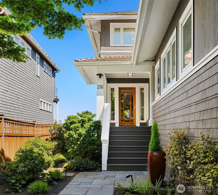 Property Photo:  216  30th Avenue S  WA 98144 
