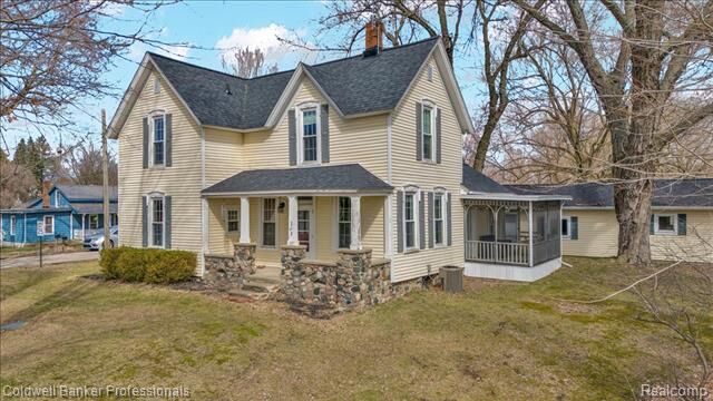 Property Photo:  205 S Lake Pleasant Road  MI 48412 