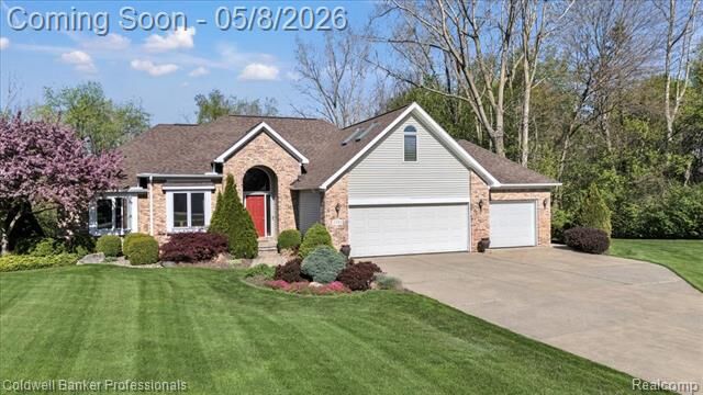 Property Photo:  2243 Ridgemoor Court  MI 48509 