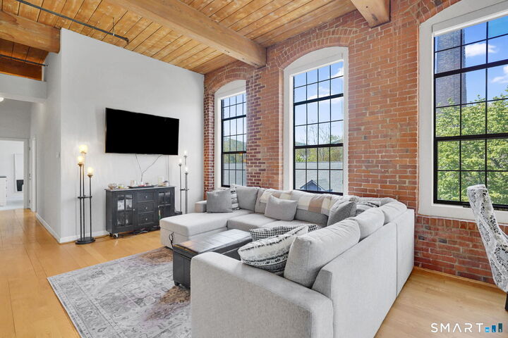 Property Photo:  16 Vernon Avenue 30  CT 06066 