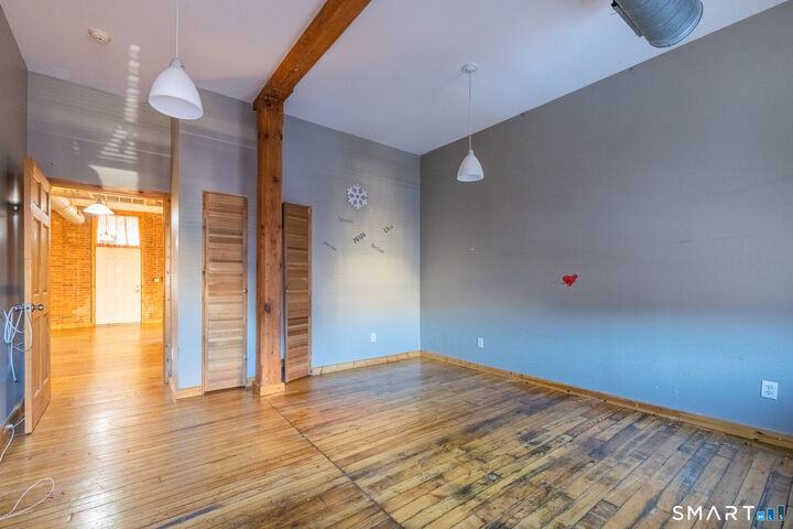 Property Photo:  325 Lafayette Street 4208  CT 06604 