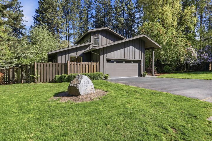 Property Photo:  1925 E Rockwood Blvd  WA 99203 