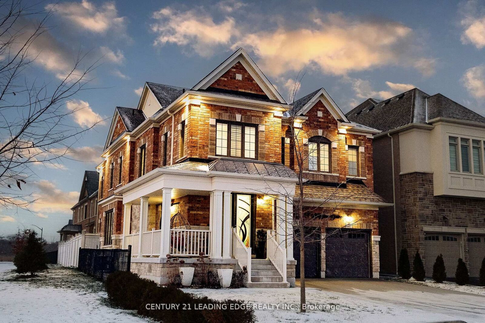 Property Photo:  34 Huggins Drive  ON L1P 0N4 