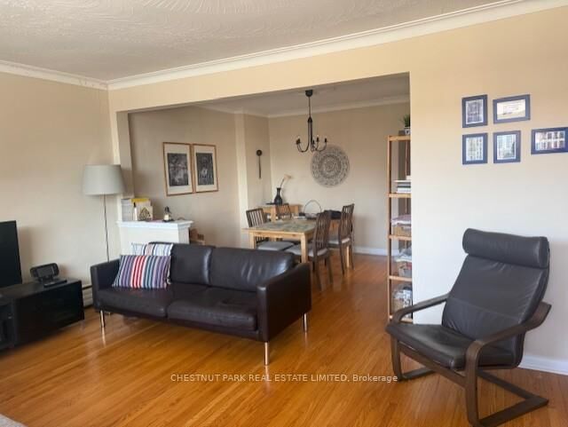 Property Photo: 757 Lawrence Avenue W ON M6A 1B7