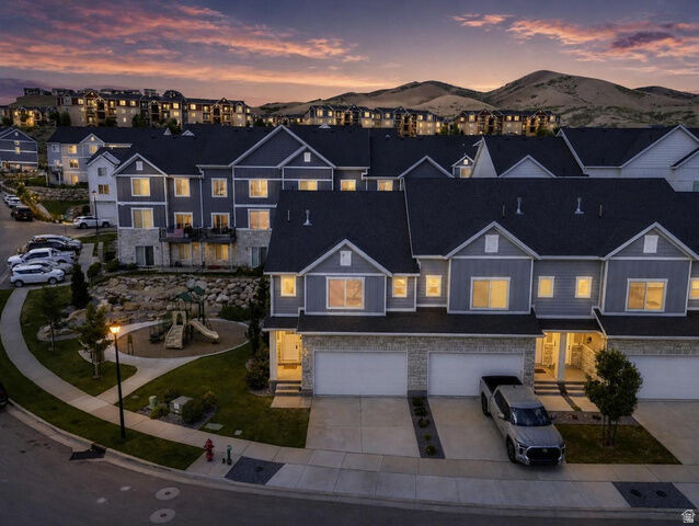 Property Photo:  986 W Vista Ridge Dr N  UT 84043 
