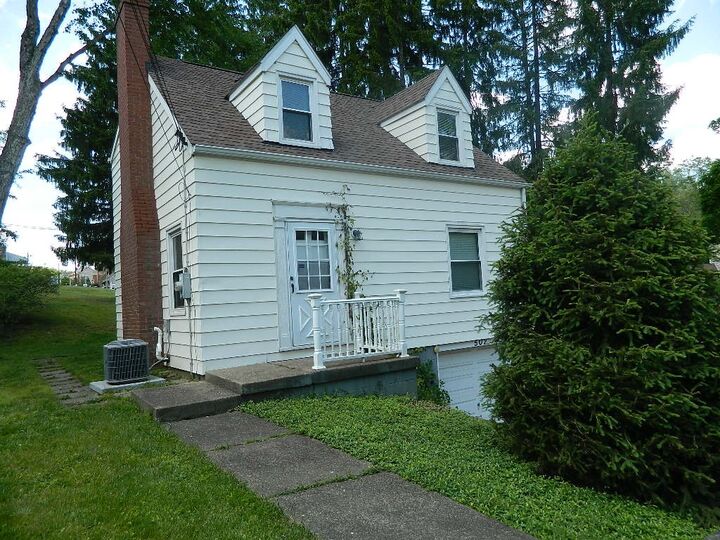 Property Photo:  502 Vilsack Rd  PA 15116 