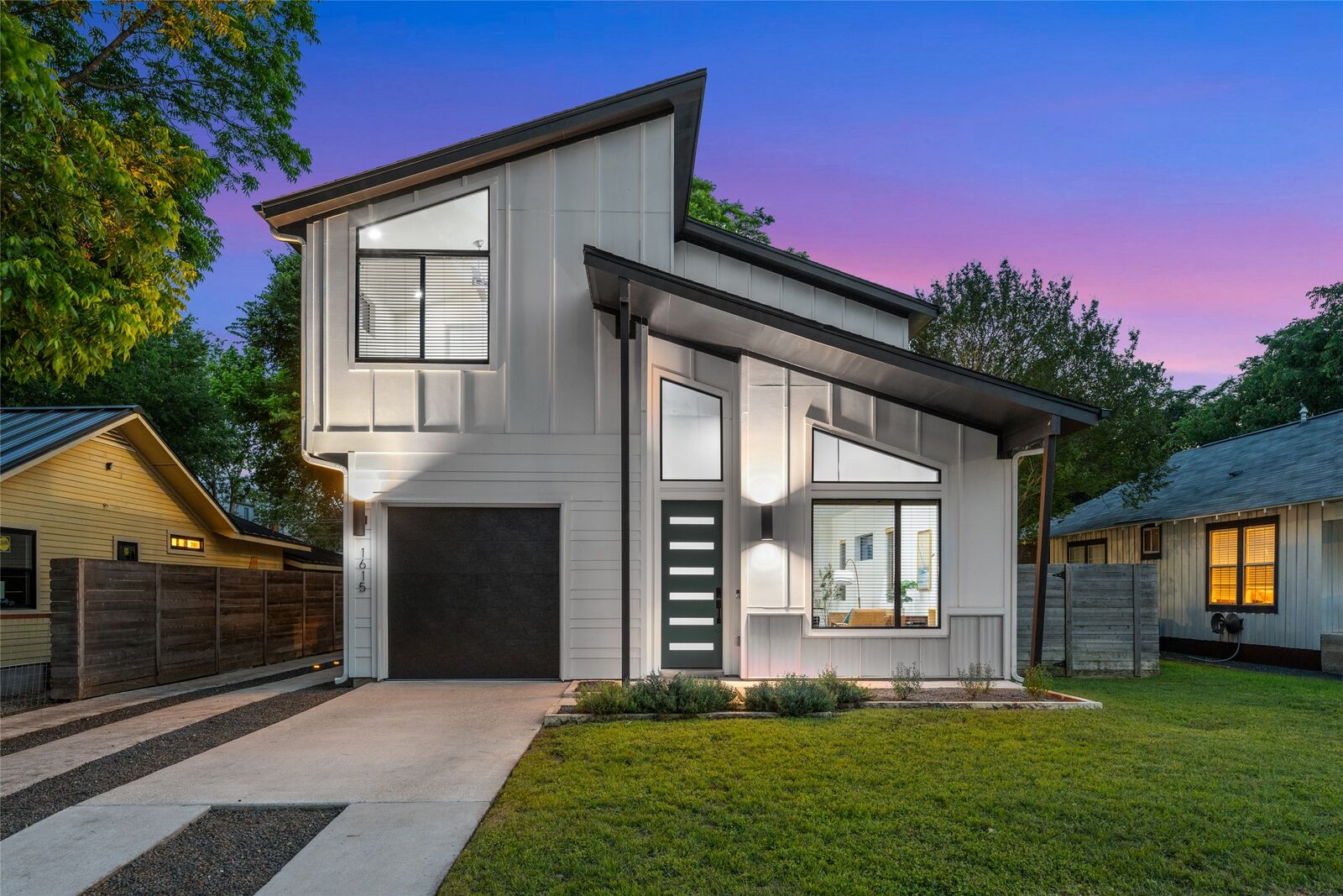 Property Photo: 1615 Holly Street 1 TX 78702