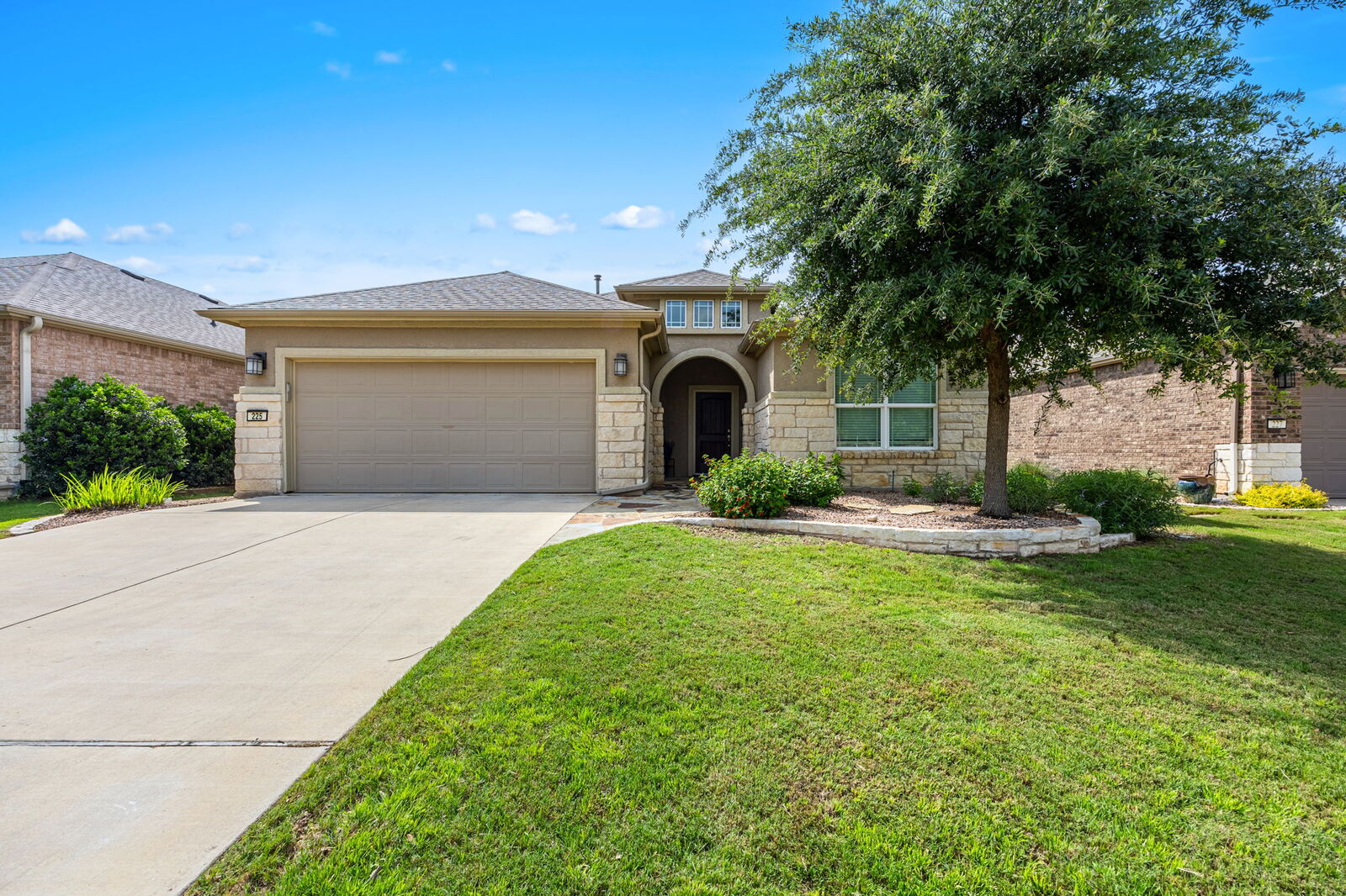 Property Photo:  225 Tradinghouse Creek Street  TX 78633 