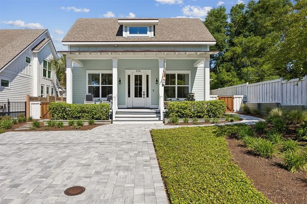 Property Photo:  114 9th Street  FL 32034 