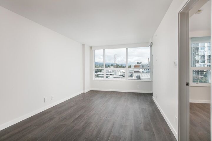 Property Photo:  125 E 14th Street 701  BC V7M 2H8 