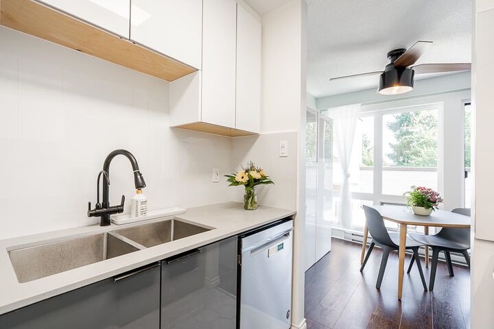 Property Photo: 10200 4th Avenue 25 BC V7E 1V3