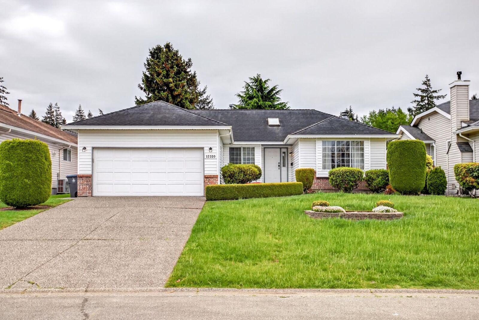 Property Photo:  15320 29th Avenue  BC V4P 1G5 