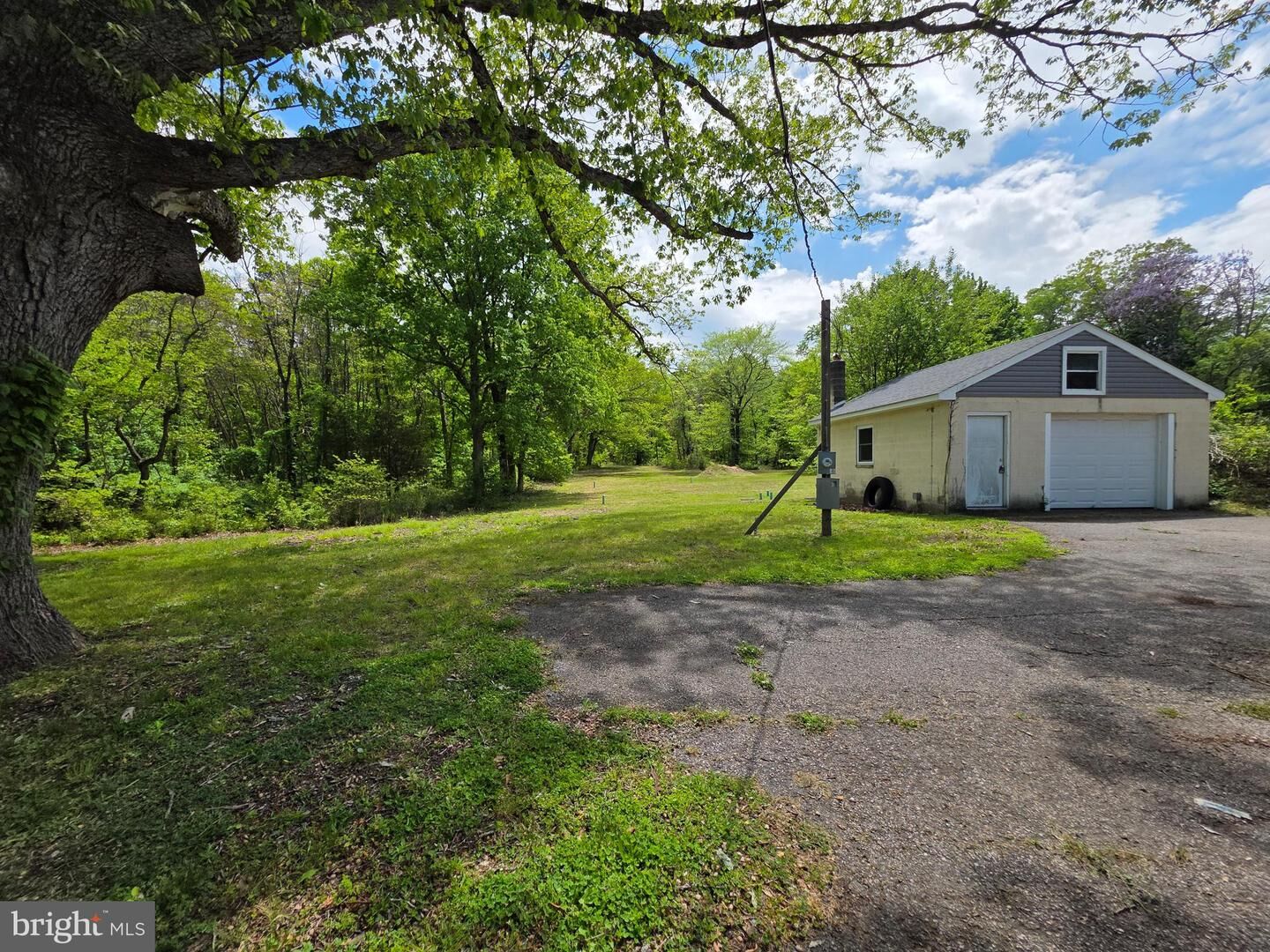 Property Photo:  18 W Factory Road  NJ 08009 