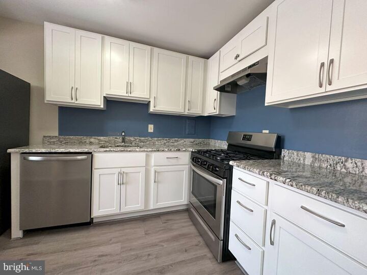 Property Photo:  6018 Westchester Park Drive 6018 201  MD 20740 