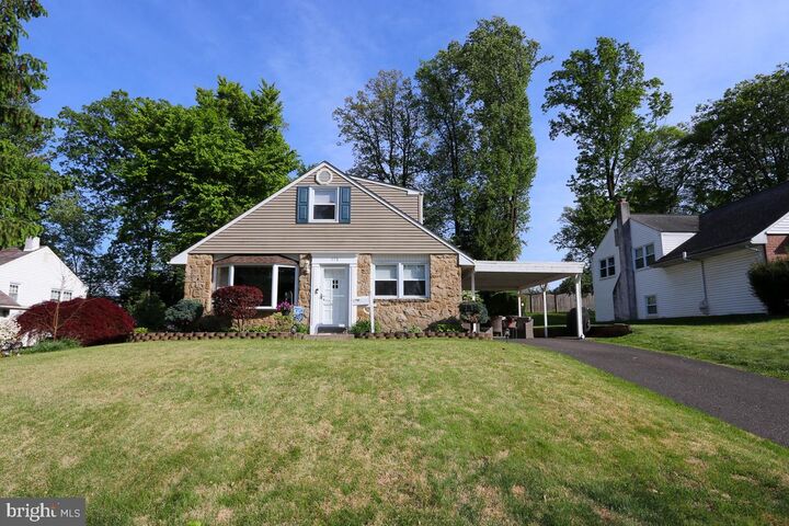 Property Photo:  178 Sleighride Road  PA 19090 