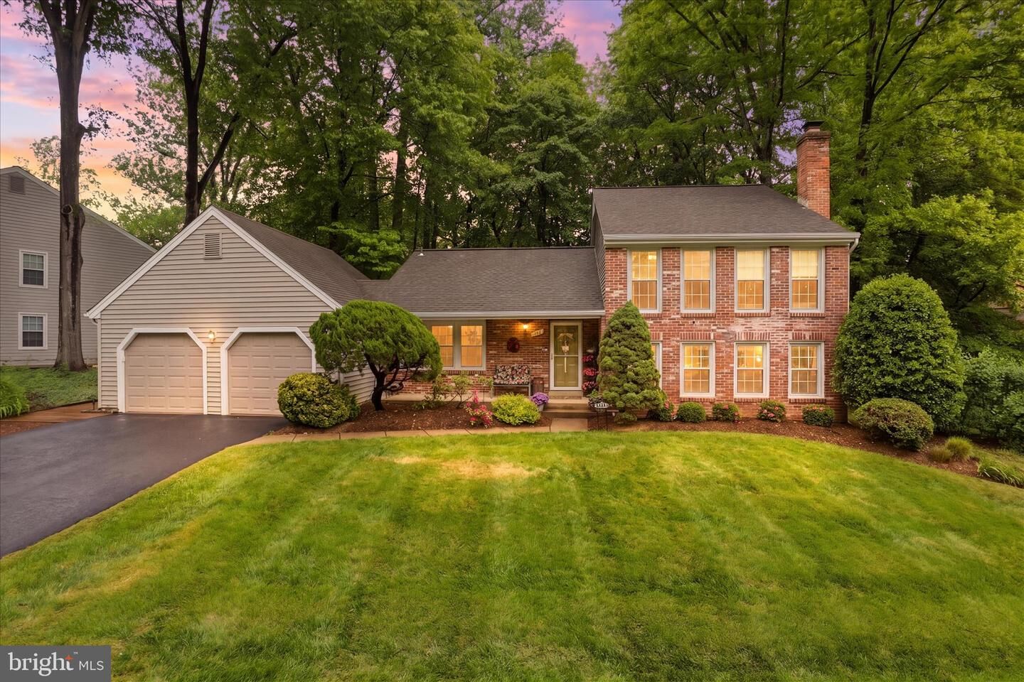 Property Photo:  5967 New England Woods Drive  VA 22015 
