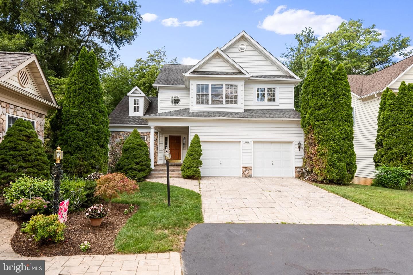 Property Photo:  2202 Sarah Woods Court  VA 22182 