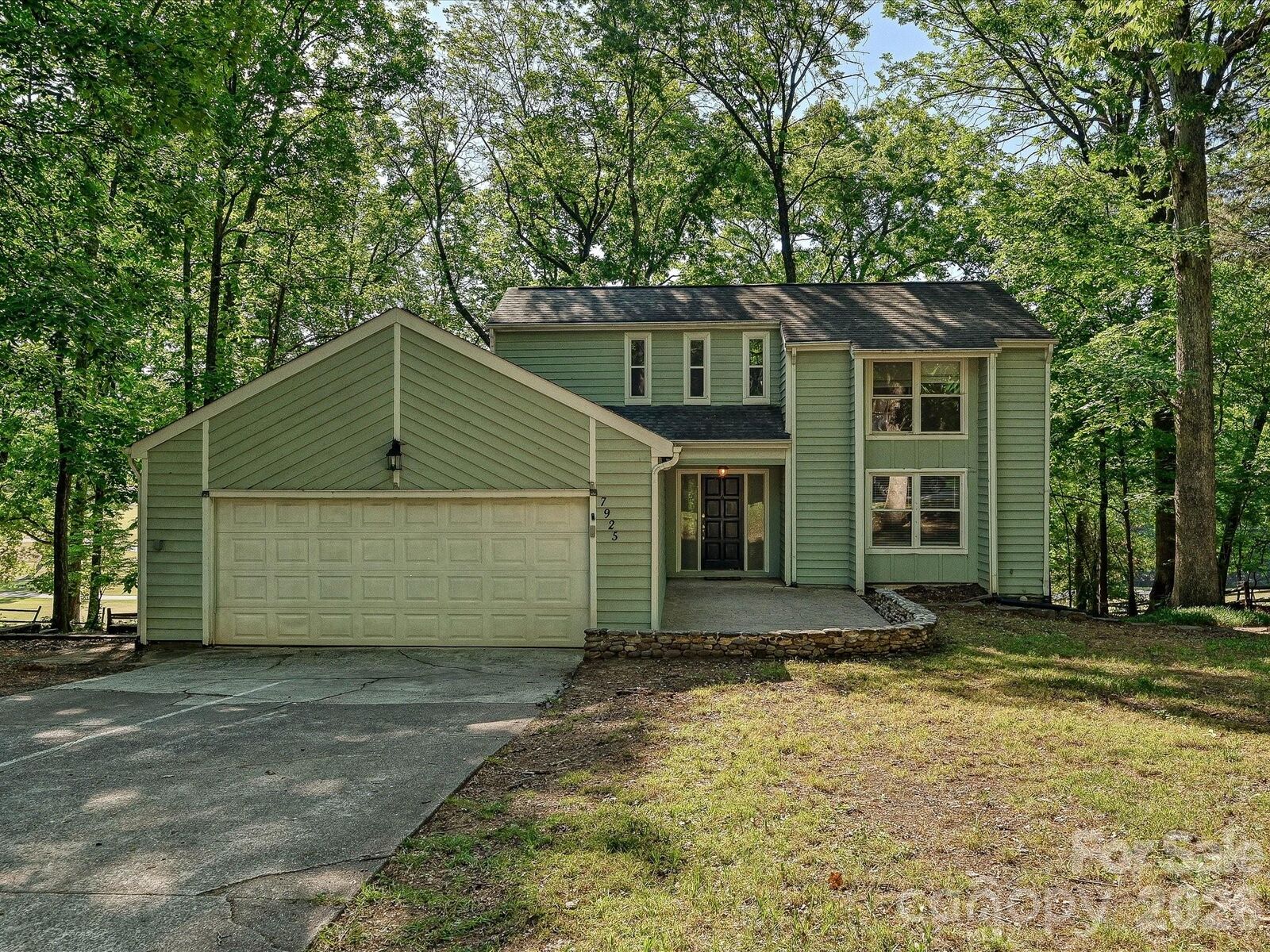 Property Photo:  7925 Serendipity Lane  NC 28277 