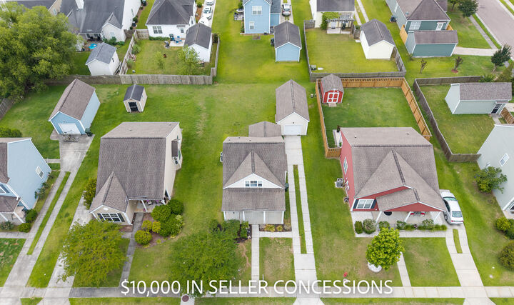 Property Photo: 213 Killarney Trail SC 29461