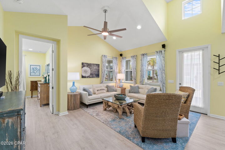 Property Photo:  8658 Coral Reef Way  FL 32413 